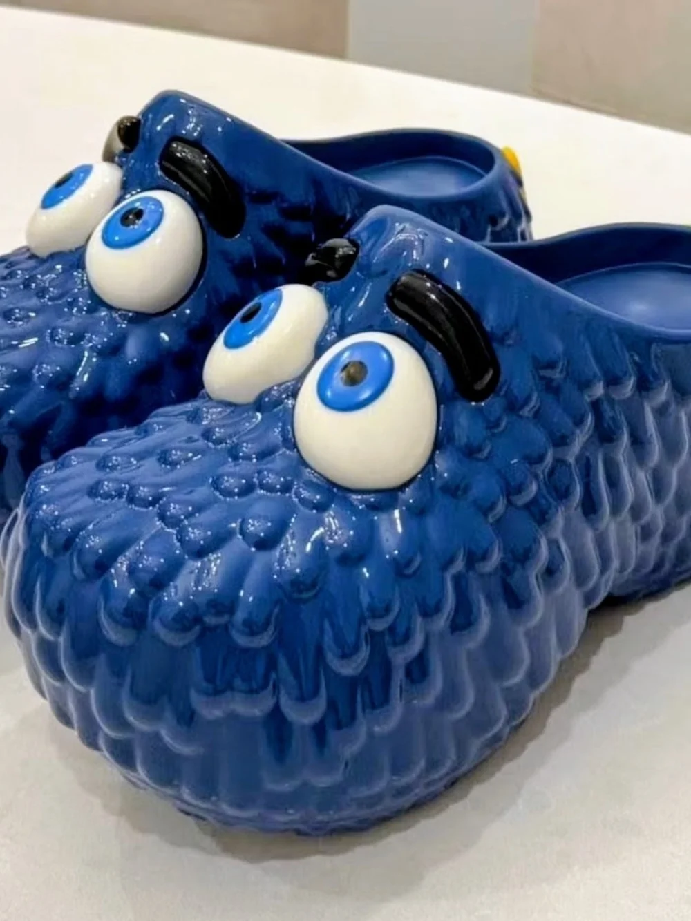 Men Limited Edition Kerwin Frost Mcdonald Crocs. Size 7